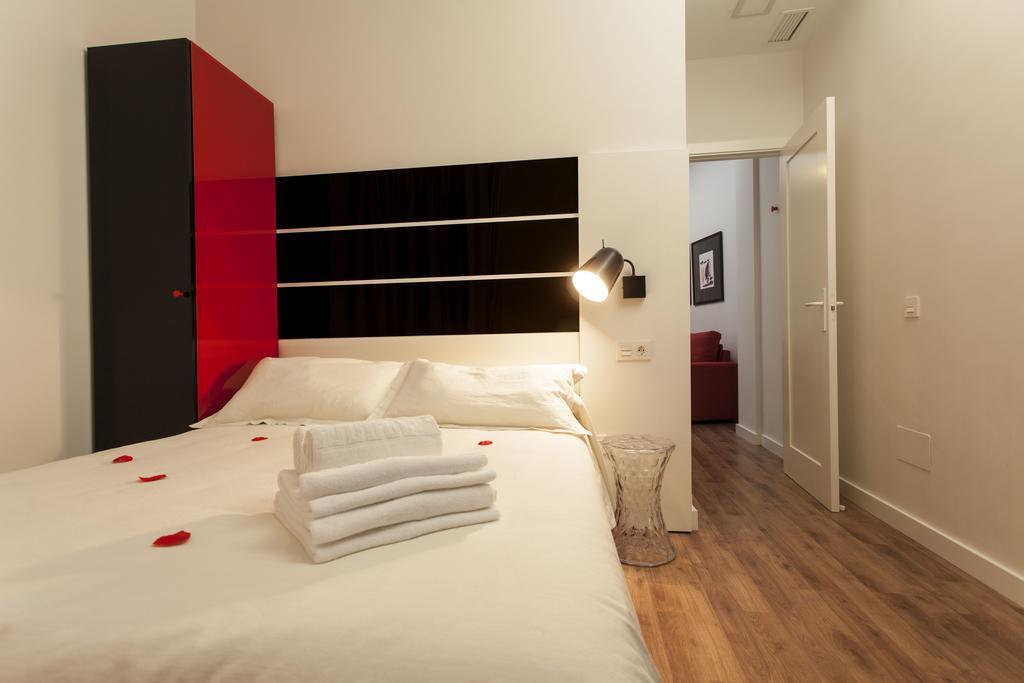 Picasso Suites Málaga Kamer foto