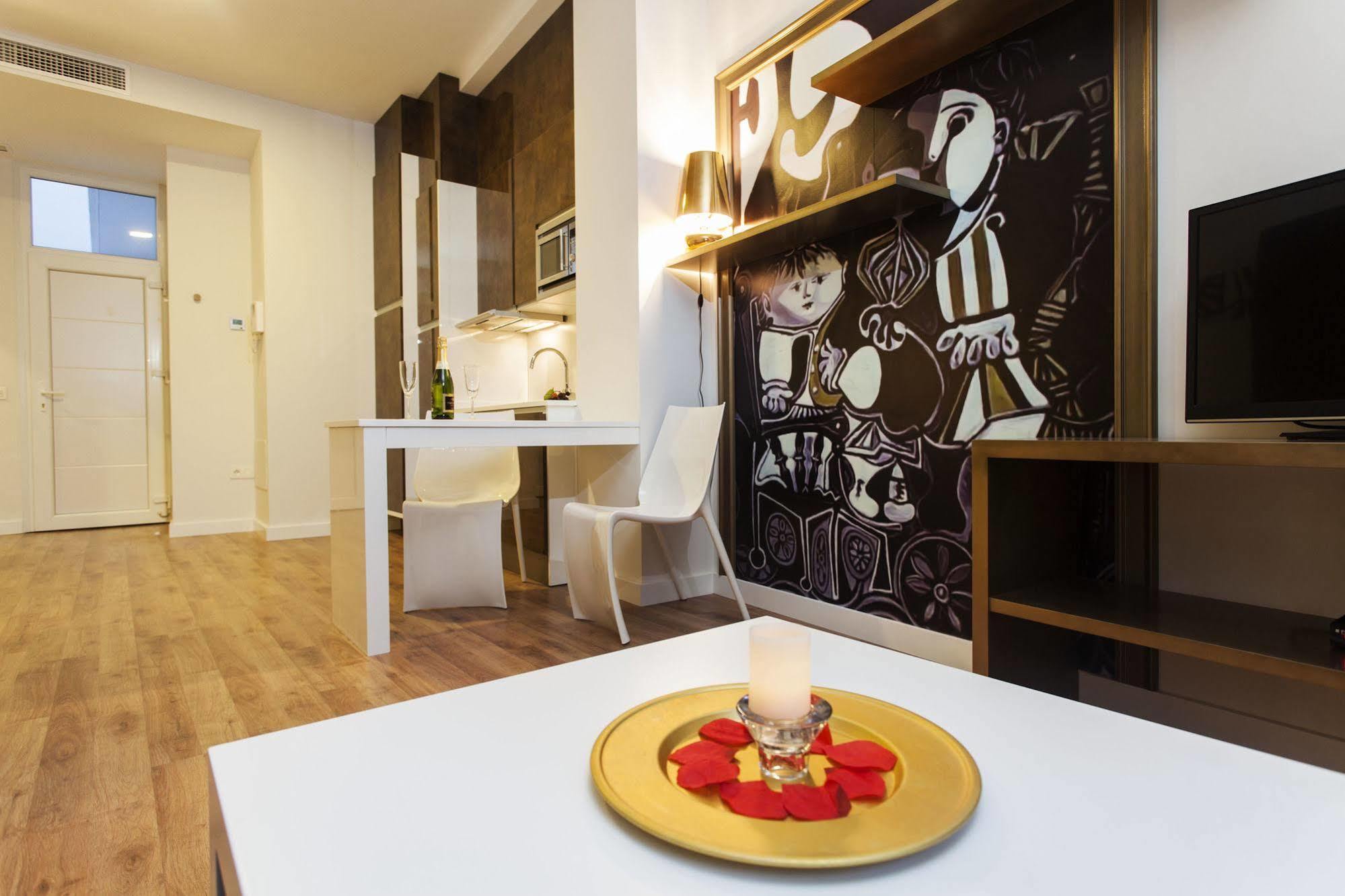 Picasso Suites Málaga Buitenkant foto