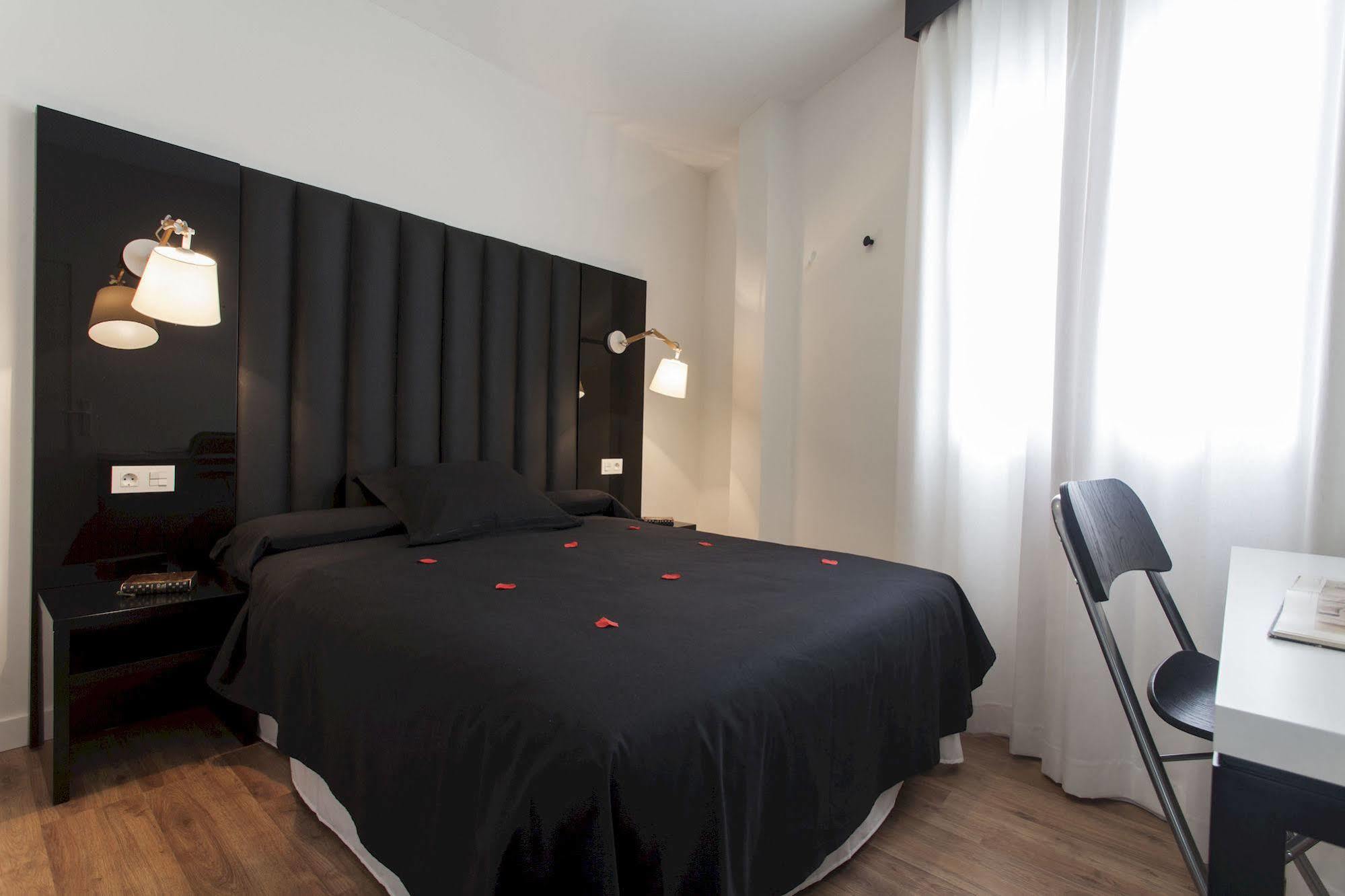 Picasso Suites Málaga Buitenkant foto